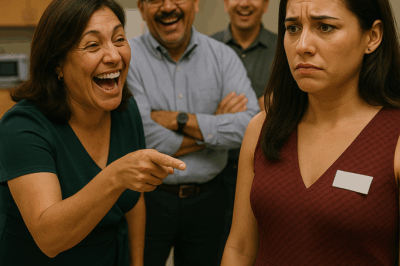 Aquella noche en la gala de exalumnos, cuando se burlaron de mi vestido y de mi credencial frente a todos, jamás imaginaron que una sola revelación inesperada transformaría por completo la dinámica, la reputación y el rumbo de nuestras vidas